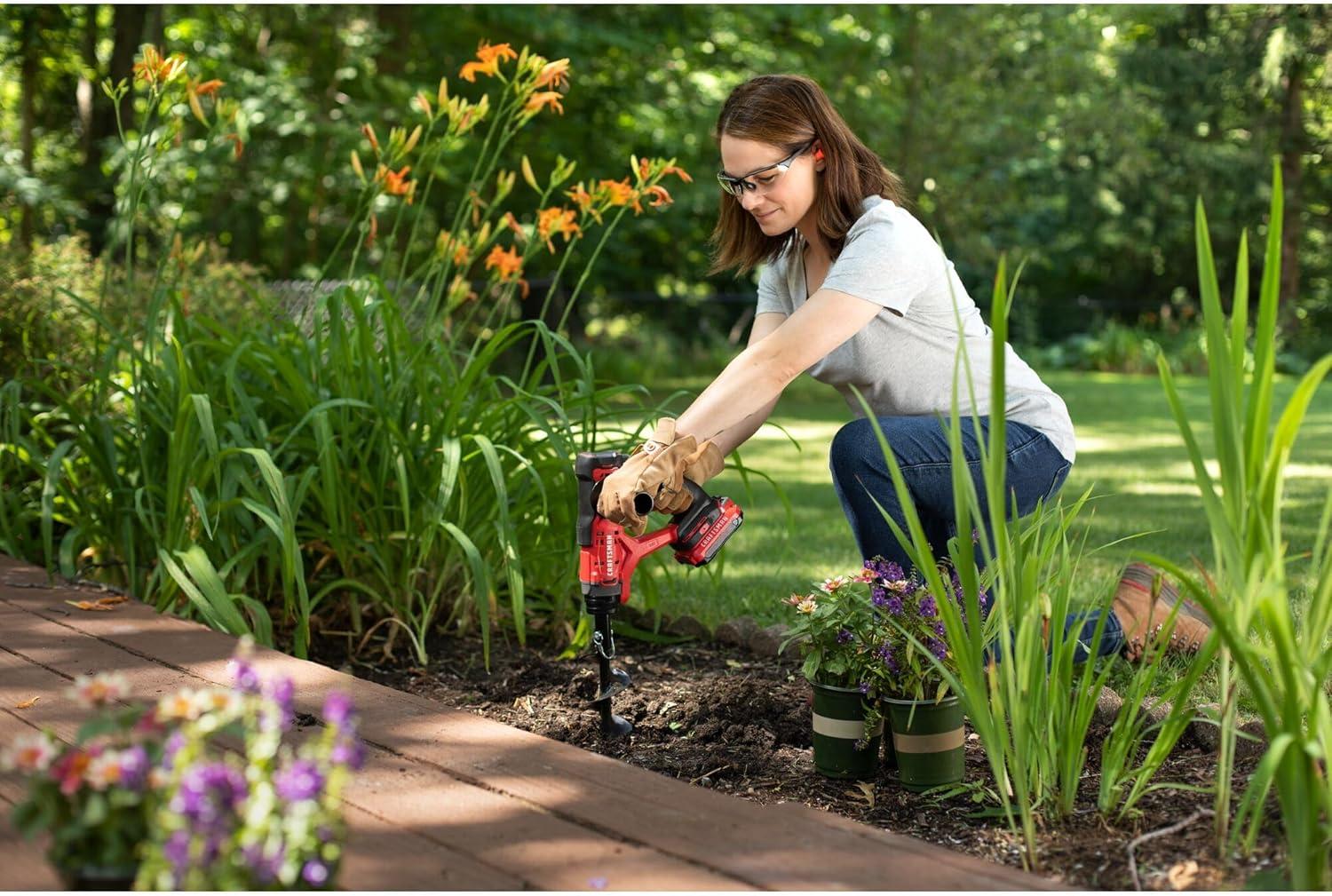 imageCRAFTSMAN V20 Cordless MultiUse Garden Tool Kit 15Ah CMCA320C1