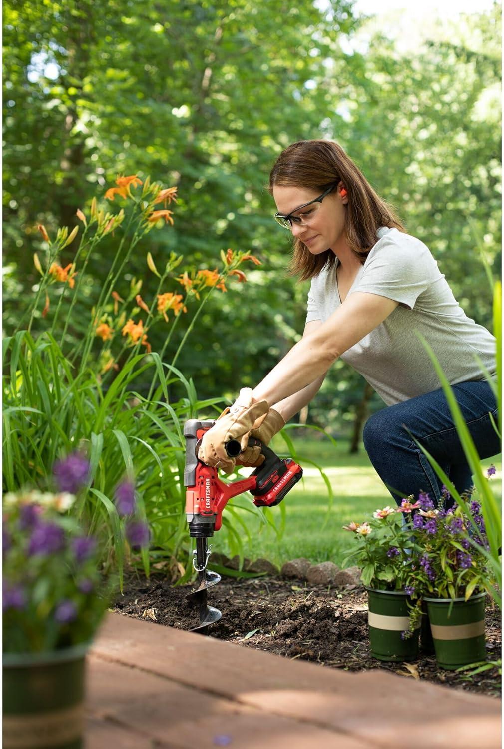 imageCRAFTSMAN V20 Cordless MultiUse Garden Tool Kit 15Ah CMCA320C1